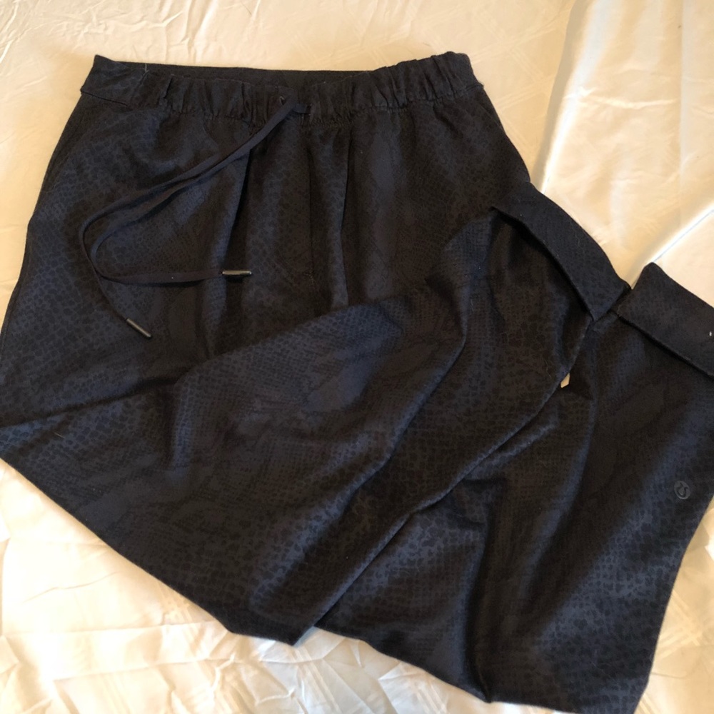 Lululemon jet crop slim